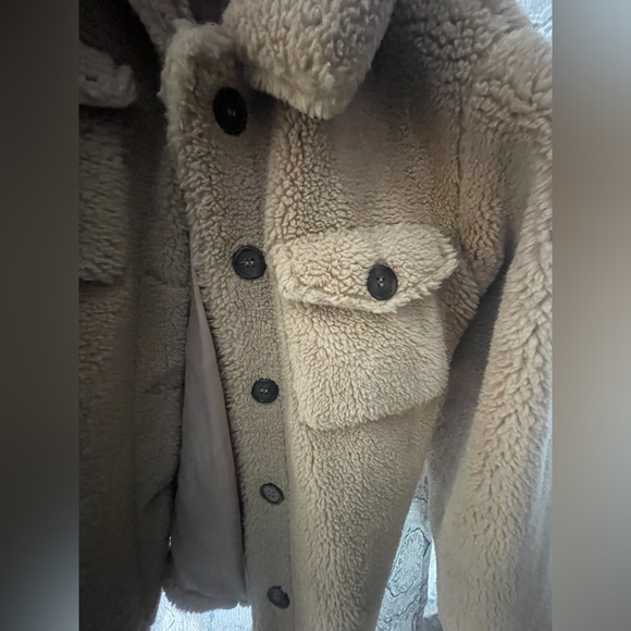 Cute Winter Coat! Very good condition! Size Large! - Picture 4 of 4